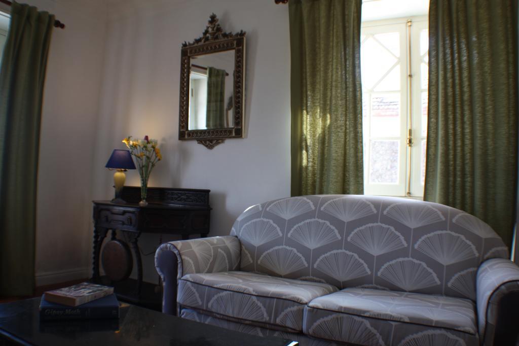 Acucena Vintage Bed & Breakfast Sintra Bagian luar foto